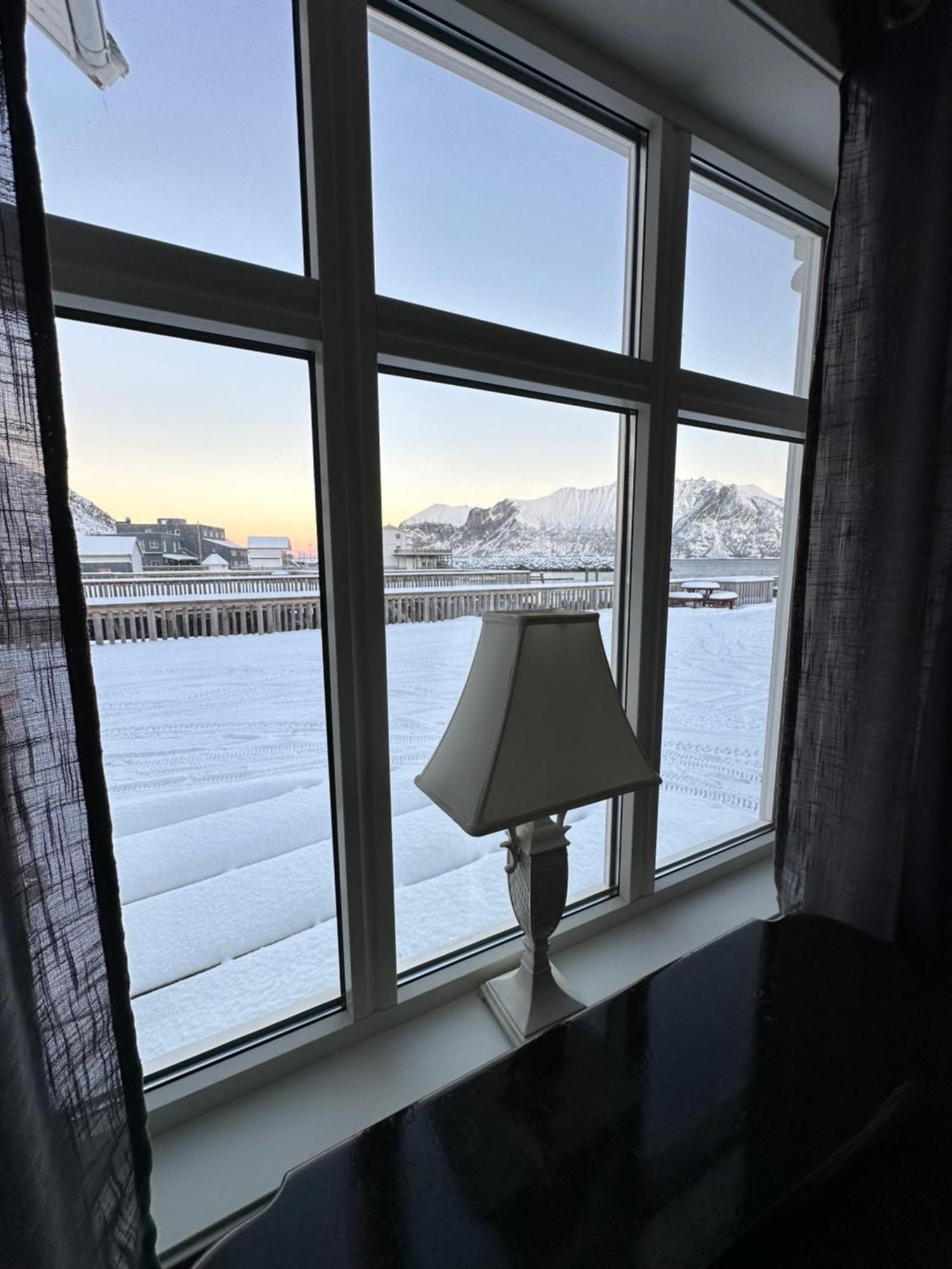 Отель Mefjord Brygge Mefjordvaer Экстерьер фото